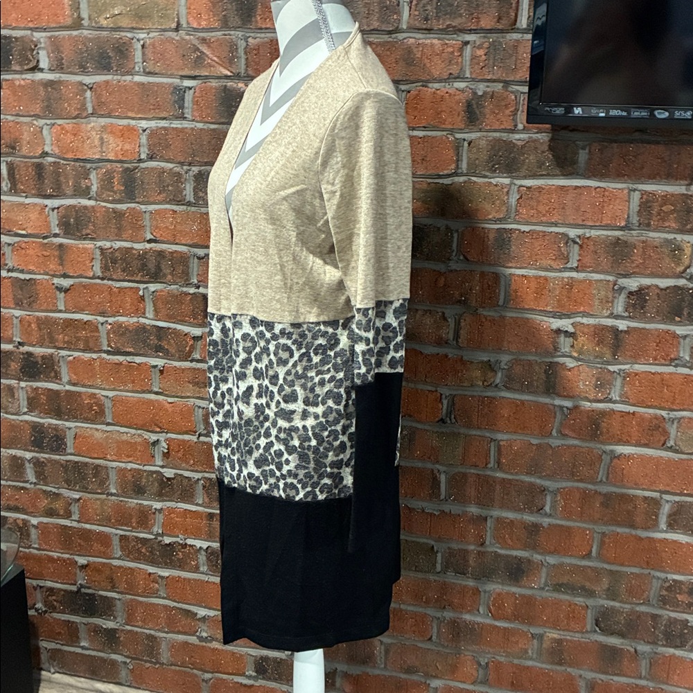 Daytrip Tan, Black & Leopard Open-Front Long Cardigan. Size Small. - Picture 3 of 6
